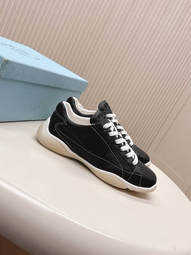 Price: Chanel 25 Spring/Summer New Products Classic Chanel Colorblock Back Wedge
