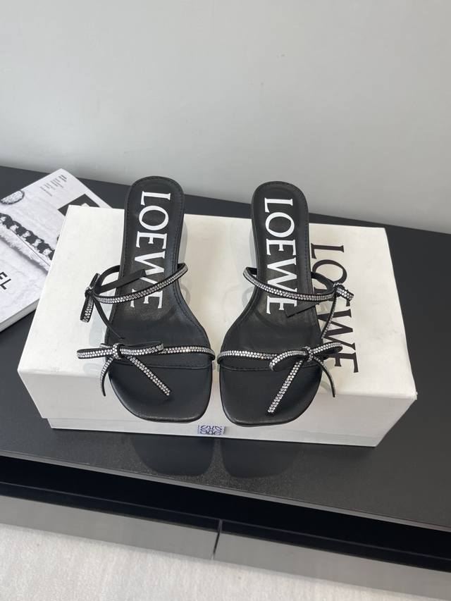 Balenciaga* 2025 Spring and Summer new punk style high-heeled slippers are fashi