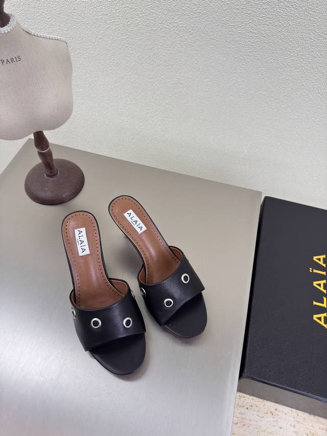 Miumi*2025 spring and summer new woven ballet shoes, full of high-end feeling. T