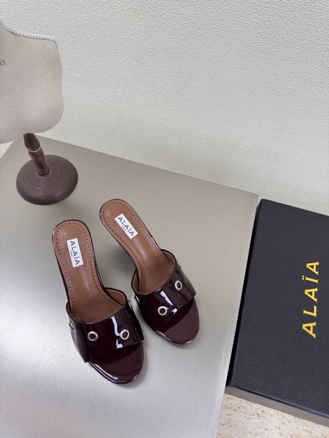 The Row 2025 Spring and Summer new slippers You can always trust The Row, minima