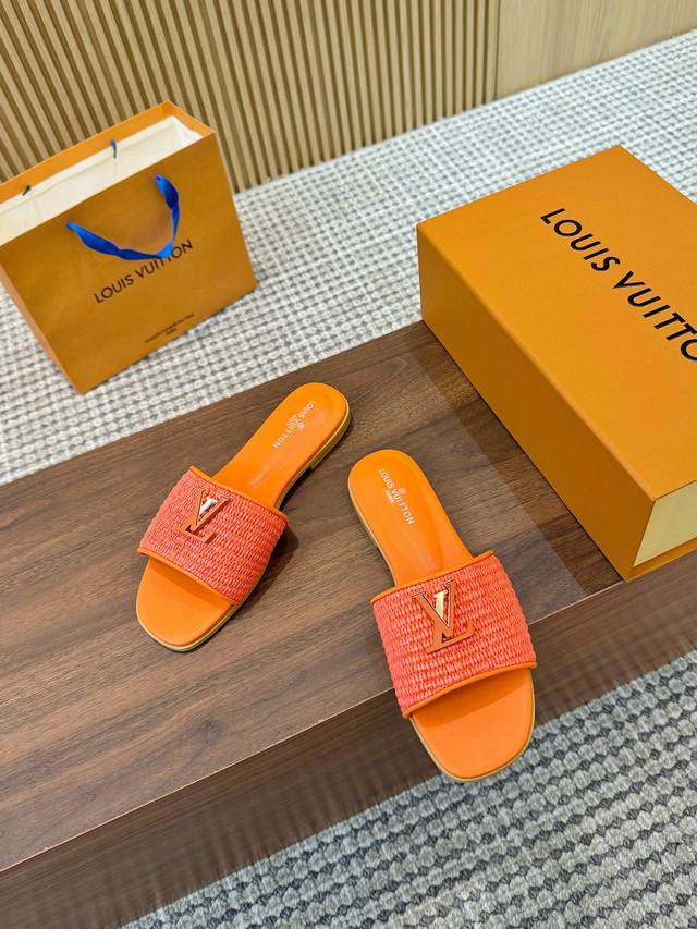 Factory price P flip flops sandals 340 Chane*