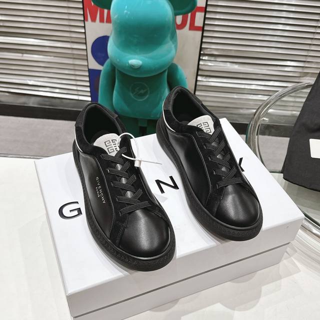 Loewe 25th season spring and summer new seven colors optional. Size 35-43 Packag