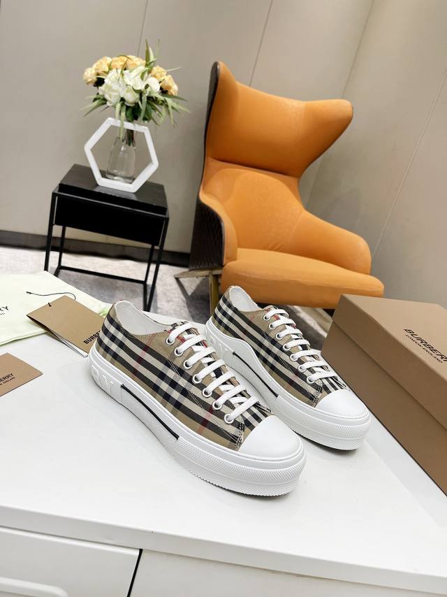 25Ss New Louis Vuitton Lv Soho Mary Jane Flat Loafers T-strap Buckle Single Shoe