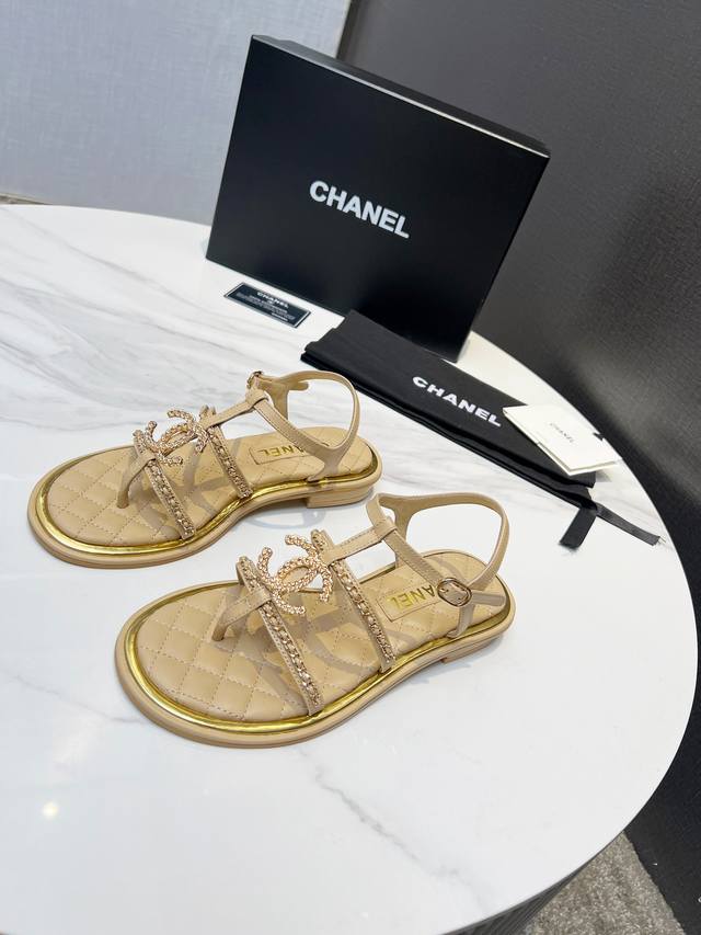 25Ss Spring/Summer new Gucci double G hollow thick heel sandals in the latest co