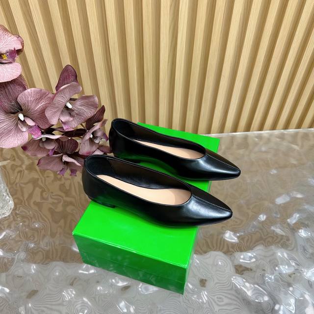 Factory, Celine Racer 25 latest casual sports shoes This is a pair of shoes full