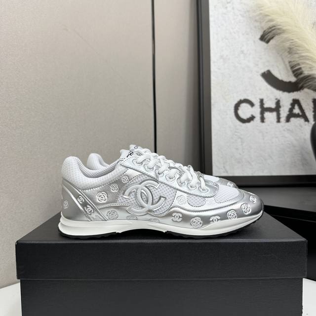 factory. Chanel 25A latest thick-soled casual sports shoes counter synchronizati