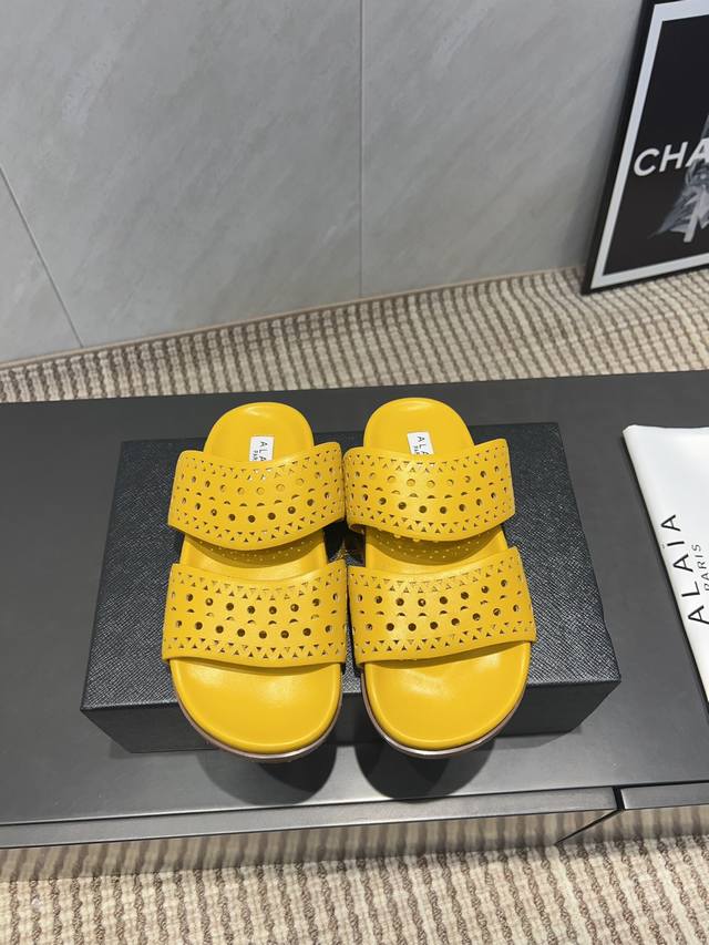 Gucci 2025Ss summer latest product, available at the counter, original product,