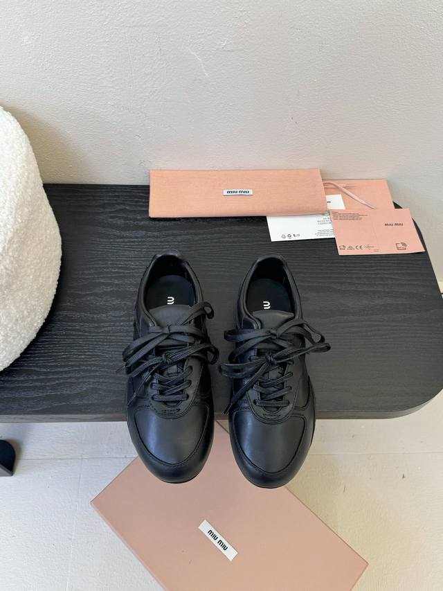 Bottega Veneta 2025Ss Spring and Summer New Product Bv Men's Woven Leather Label