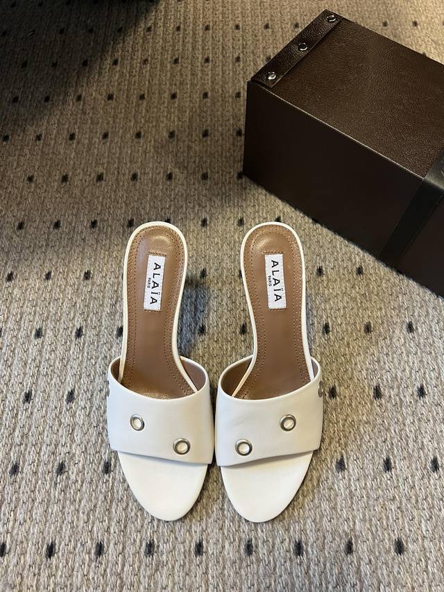 factory, Gucci 2025 spring and summer latest hit flip-flop sandal series round h