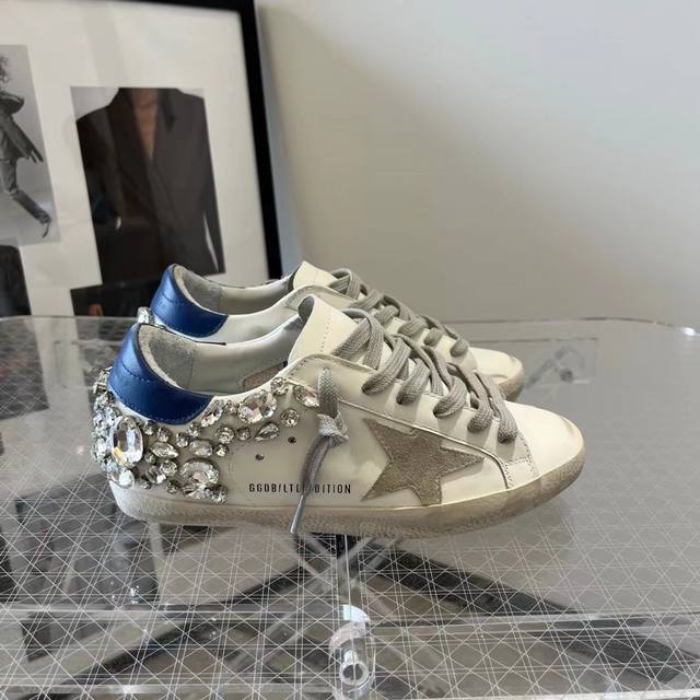 Factory, Gucci's latest limited edition thick-soled slippers. Top quality for sa