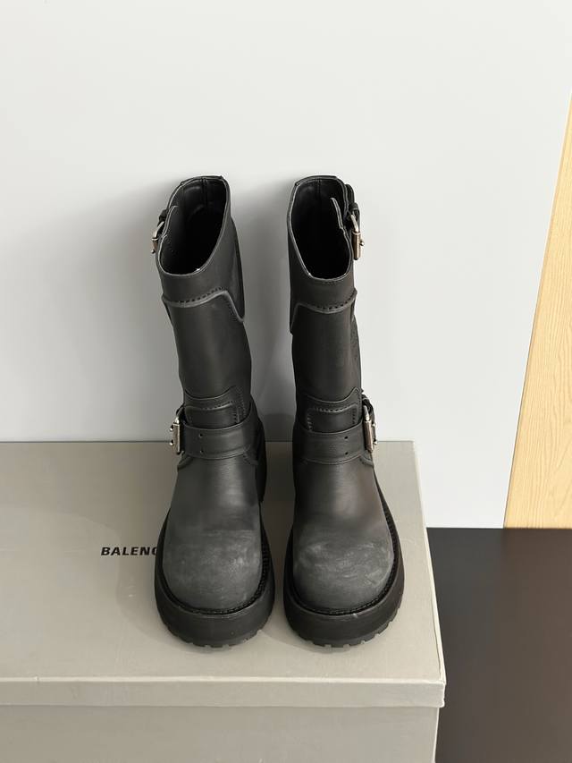 Top quality Miumiu 25 Spring/Summer catwalk new arrival ~ thick heel round toe M
