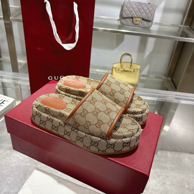 Gucci, the latest model for summer 2025, available at the counter, original prod