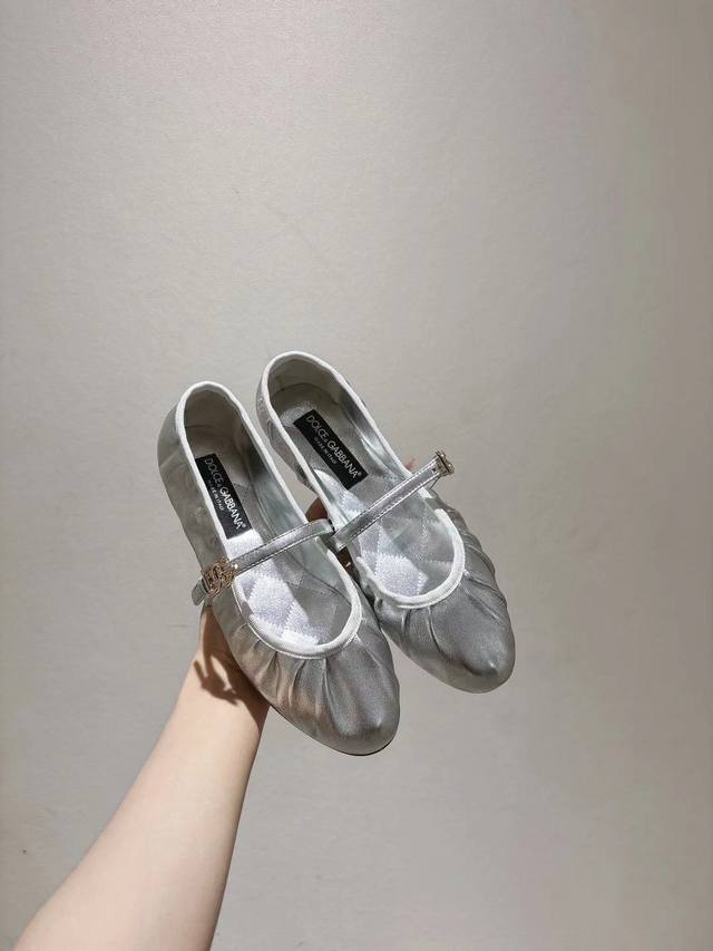 Valentino - 2025Ss official website synchronized new summer high-end casual shor