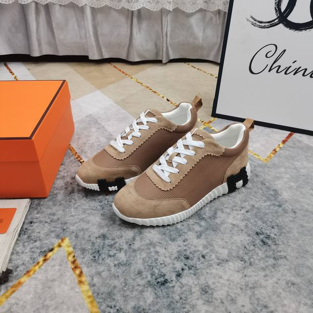 Factory Price: Miu Miu 2025 new casual white shoes, a popular dirty shoe that st