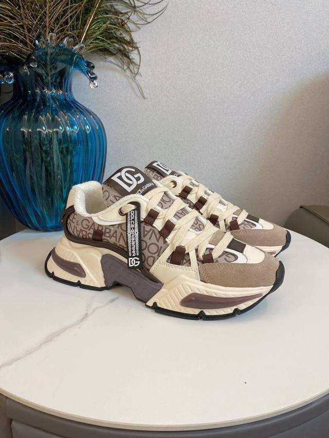 2025 Spring and Summer latest fabrics, Velcro beach sandals, new color series, n