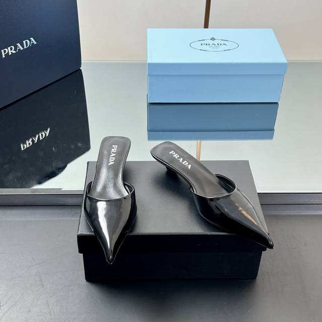Chanel Panda Shoes! 2025 top-level casual sports shoes This classic design; the