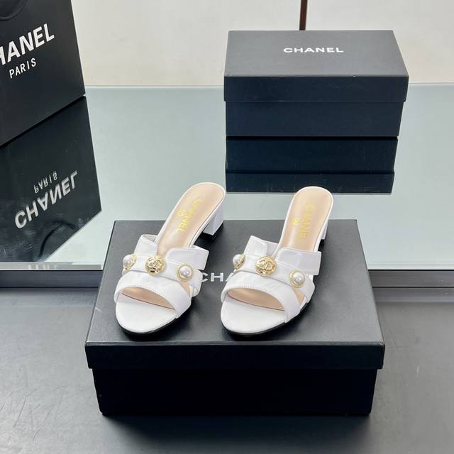 Chanel Panda Shoes! 2025 top-level casual sports shoes This classic design; the