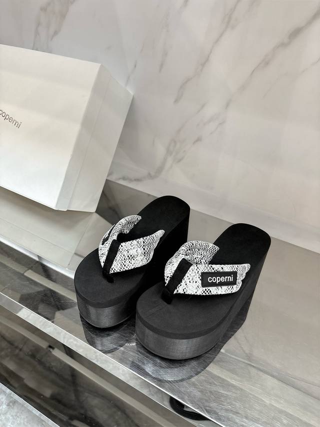 Factory P Price Correct High Quality! Loro Piana flat and high heel slippers. Th
