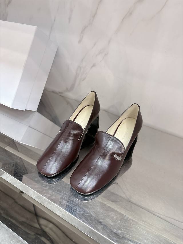 Gucc*Model: Gg1829Sksize: 54 ports 18-145