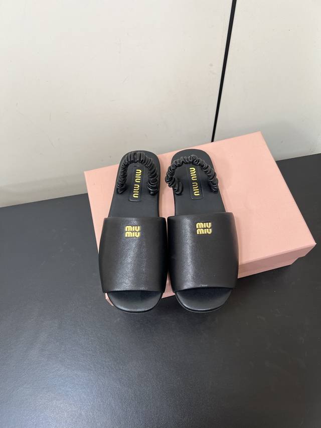 Armani, 2025 Spring and Summer new products, available at the counter, simple, f
