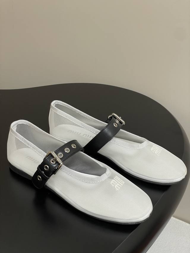 Loewe, the latest model for summer 2025, fashionable casual shorts, original sin