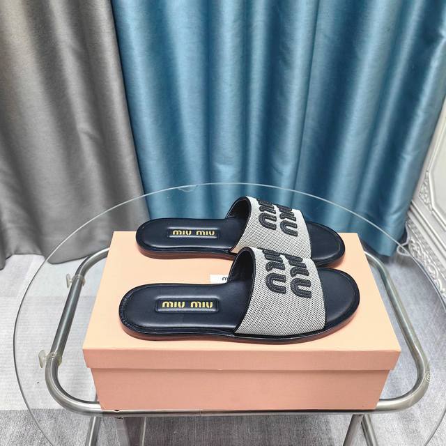 Gucci, the latest model for summer 2025, available at the counter, original prod
