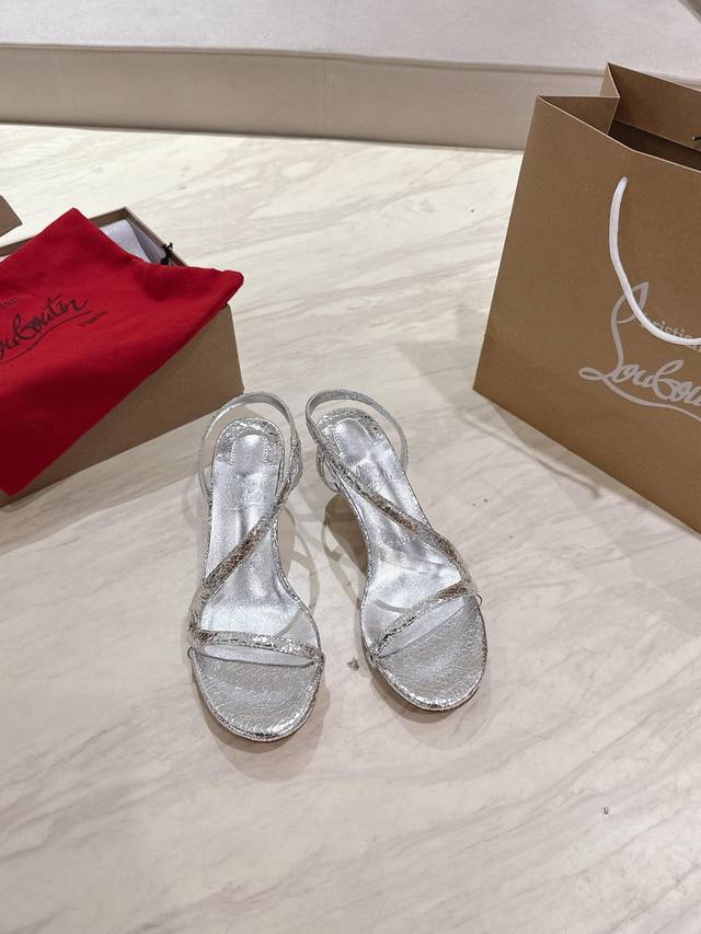 Ch* Top-quality products 2025 Spring and Summer new models are first released in