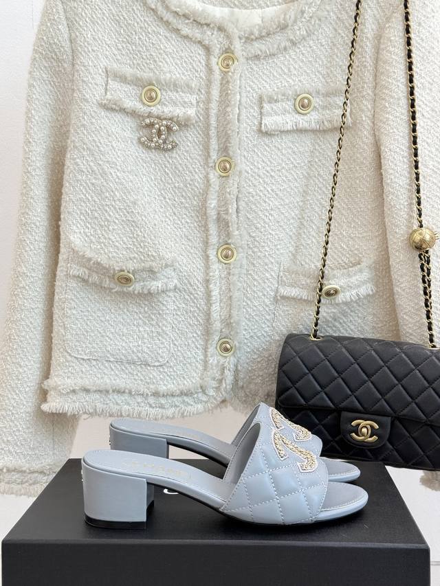 G193 What you see is what you get Balenciaga co-branded Crocs couple model #Croc