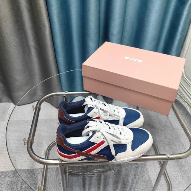 Bv5000 Size: 52 mouth 19-145 Definitely must buy the quality is very perfect L s
