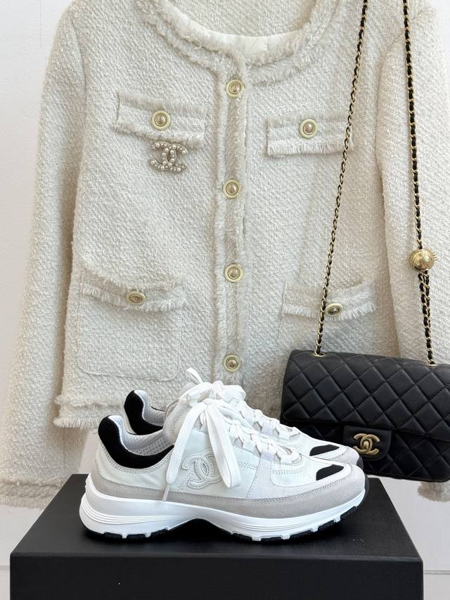 Lv Ss25 new spring and summer casual pants, sweatpants are sold on the official