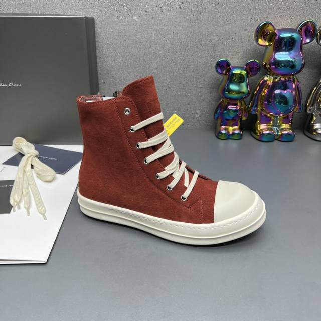 Pra*Da Prada's new autumn and winter products are on sale! High-end denim, versa