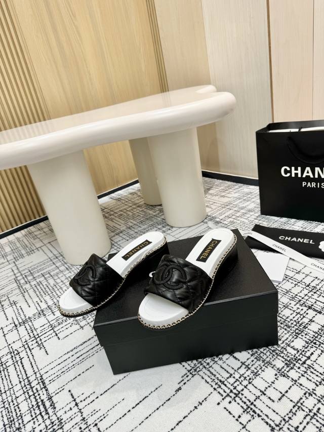 Prada 2025 Spring new casual pants! Available on the official website. Brand cla