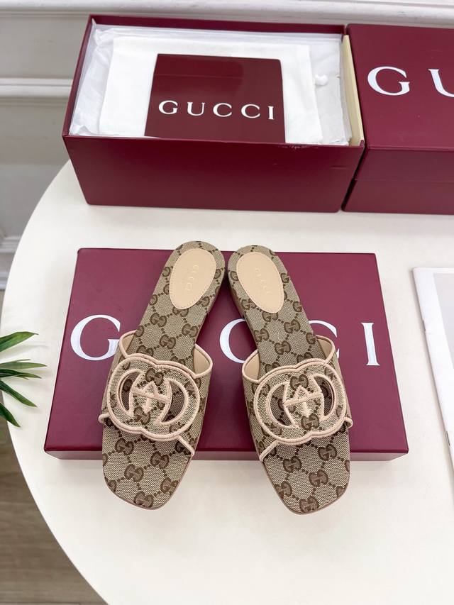 Factory price: Recently popular Angora red Chanel small leather shoes loafers Ch