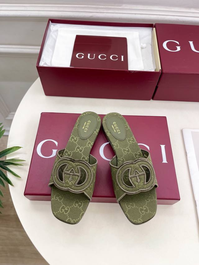 Factory price: Recently popular Angora red Chanel small leather shoes loafers Ch