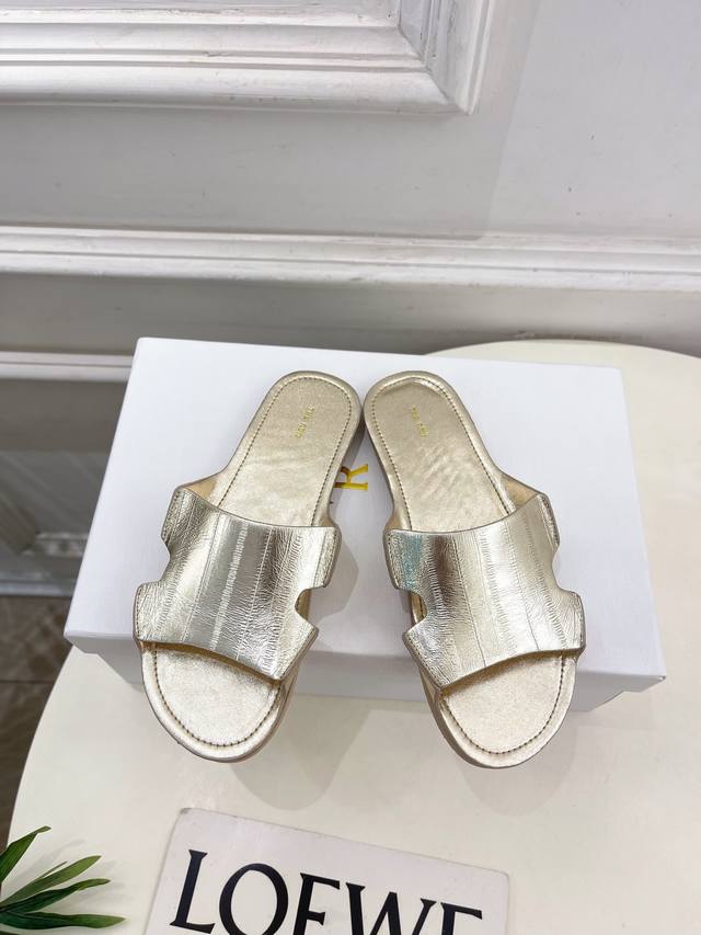 Factory price: Recently popular Angora red Chanel small leather shoes loafers Ch