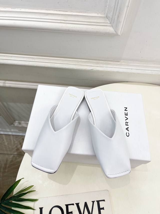 Thick-soled slippers Full of details! A must-have for fashionistas, women love t