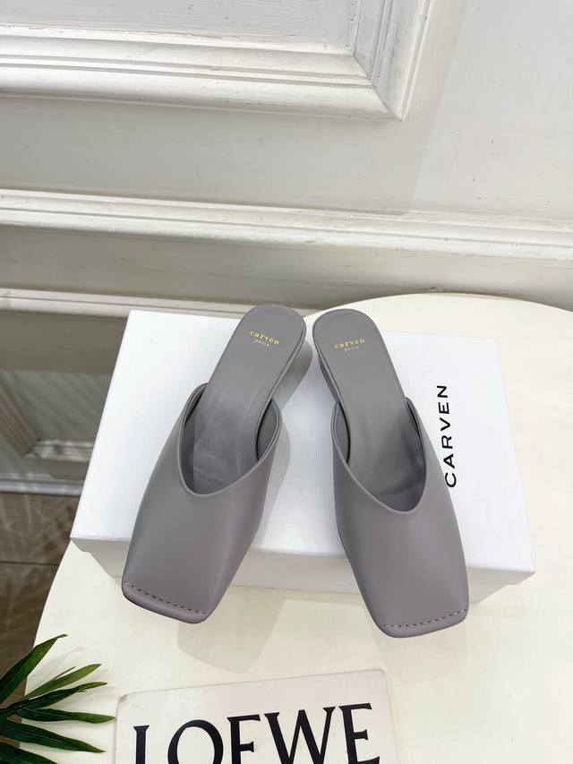 Thick-soled slippers Full of details! A must-have for fashionistas, women love t