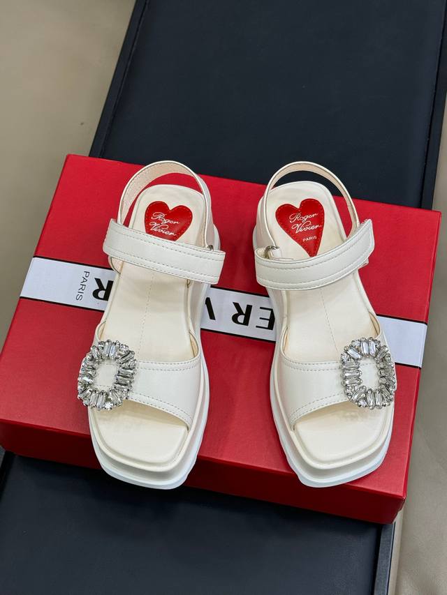 Fendi 2025 spring and summer latest style, unisex style, classic design short-sl
