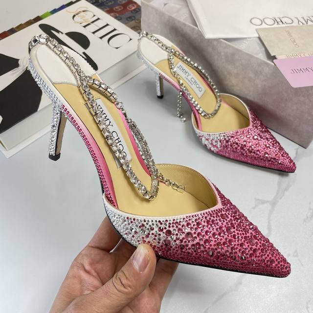 Thick-soled slippers Full of details! A must-have for fashionistas, women love t
