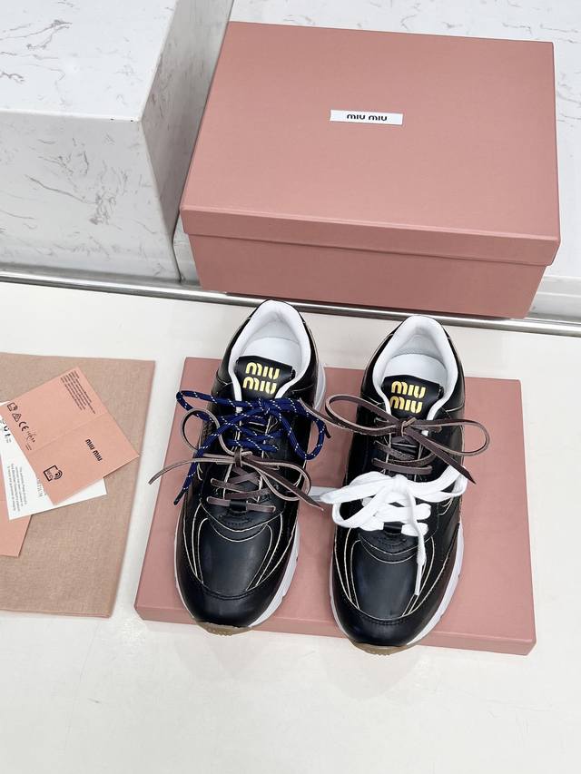 Gucci, 2025 Spring and Summer new product release new short-sleeved T-shirt. Mad