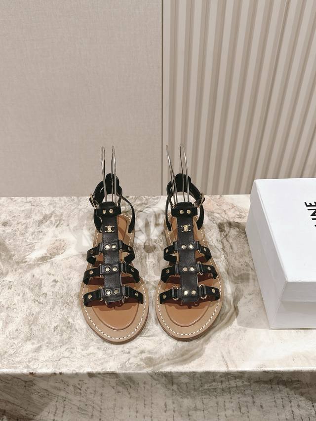 Prada 25Ss Spring and Summer new model first release in the counter, the latest
