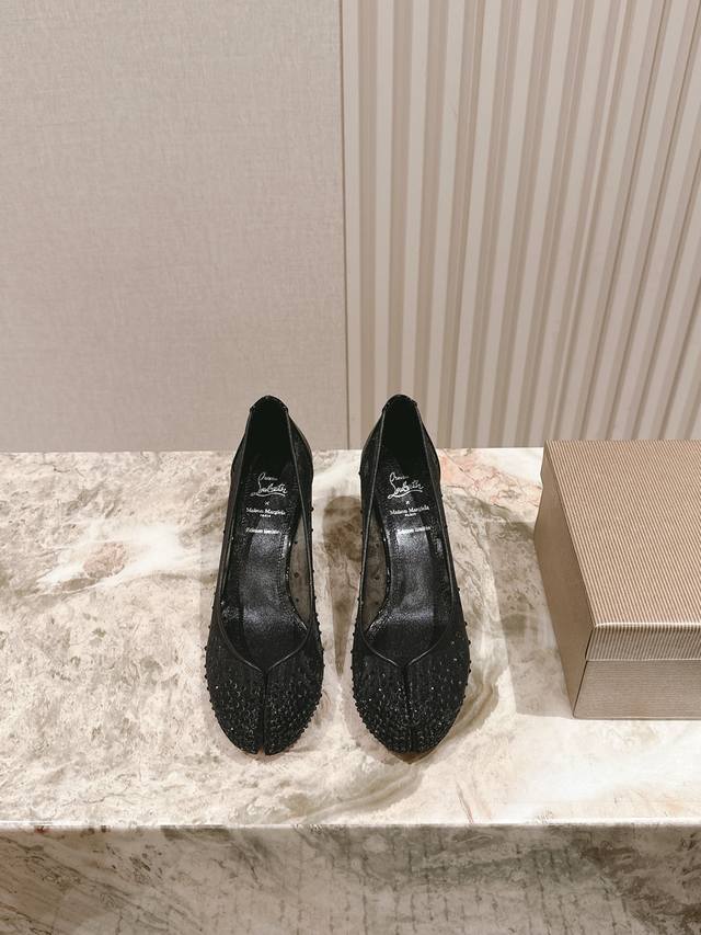 Dior. 25Ss Spring and Summer new models are launched in the counter. The latest