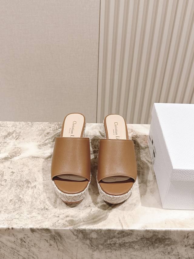 Real photos of the top version. Official quality Balenci*Ga Paris. Ss24 latest c