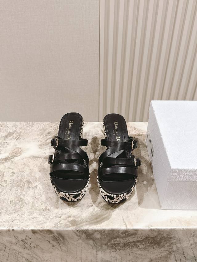 Real photos of the top version. Official website quality Balenci*Ga Paris. Ss24
