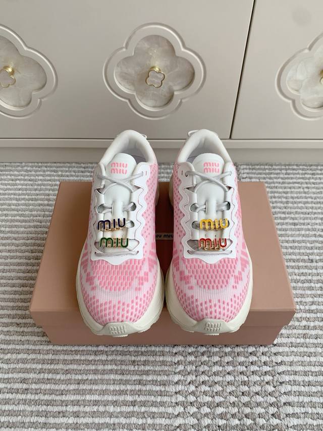 Real photos of the top version. Official quality Balenci*Ga Paris. The latest fr