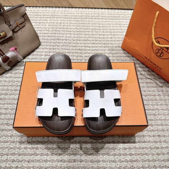 Chanel 25 2025 Spring and Summer New Products Counter Classic Chanel Double C Di