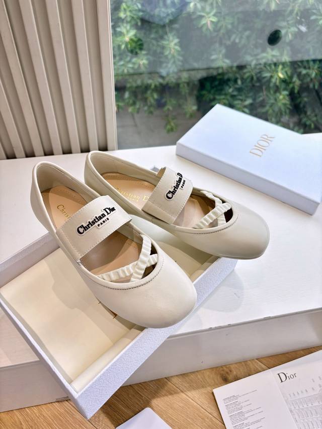 top version. 2025 autumn and winter new European counter super A purchasing leve