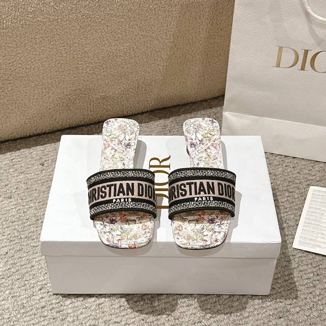 Guangzhou goods upgraded original M24583 M24584 M24585 gold diamond crown This C