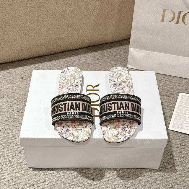 Guangzhou goods upgraded original M24583 M24584 M24585 gold diamond crown This C