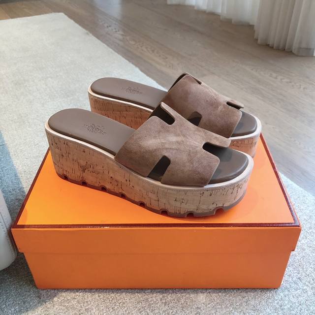 Factory price Pp: Chanel dad shoes, 2025 counter top casual sports shoes This cl
